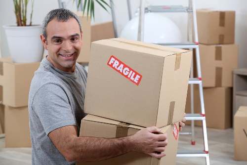 Moving service support for homes in Finsbury Park