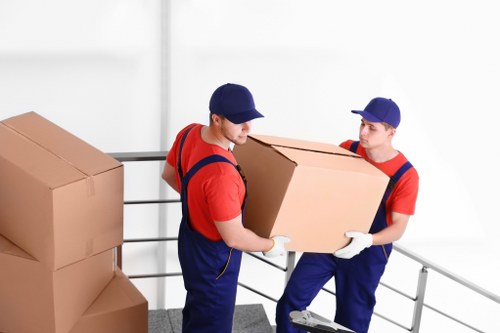 Local man with van service in Finsbury Park handling a smooth move
