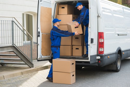 Packing and transport service for flats and small offices